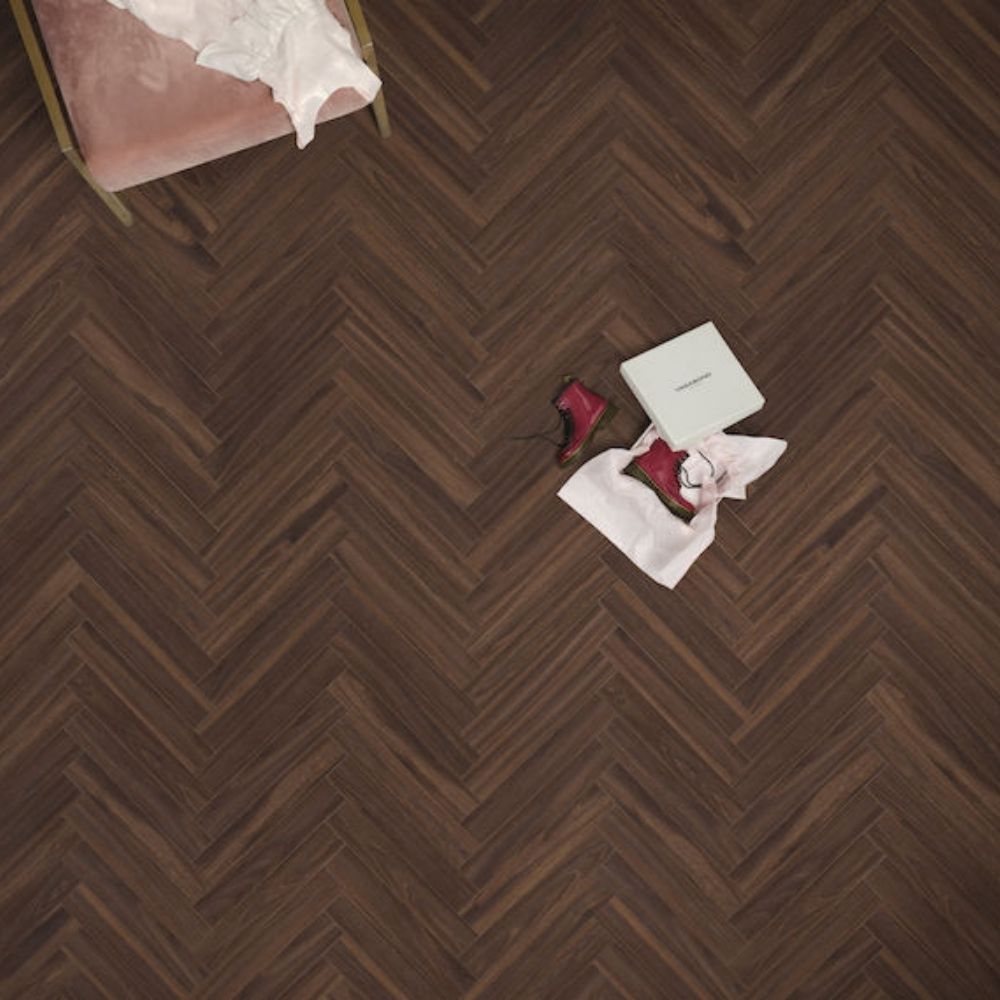 Laminuotos Grindys Eglutė Chateau – Walnut Brown